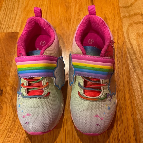 Trolls 2 Light-up Sneakers - Picture 14 of 16